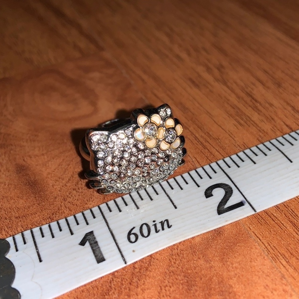 NWOT Hello Kitty by Sanrio Rhinestone Ring - Picture 7 of 8